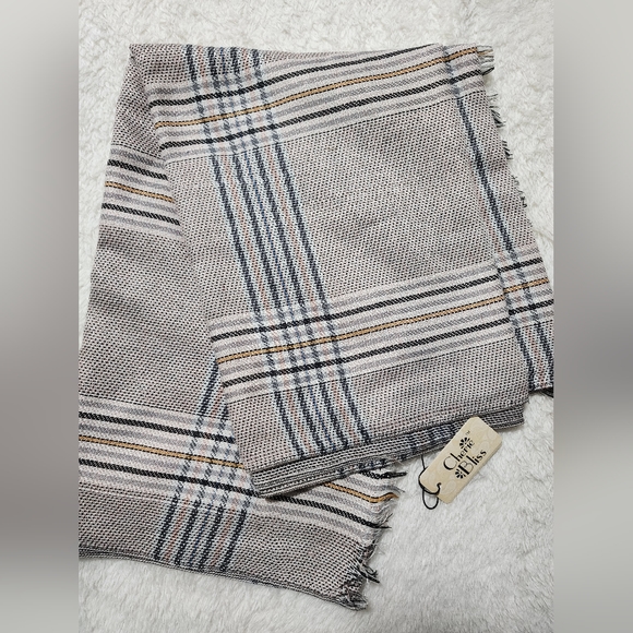 Cherlie Bliss Plaid Scarf/Wrap - Picture 2 of 3